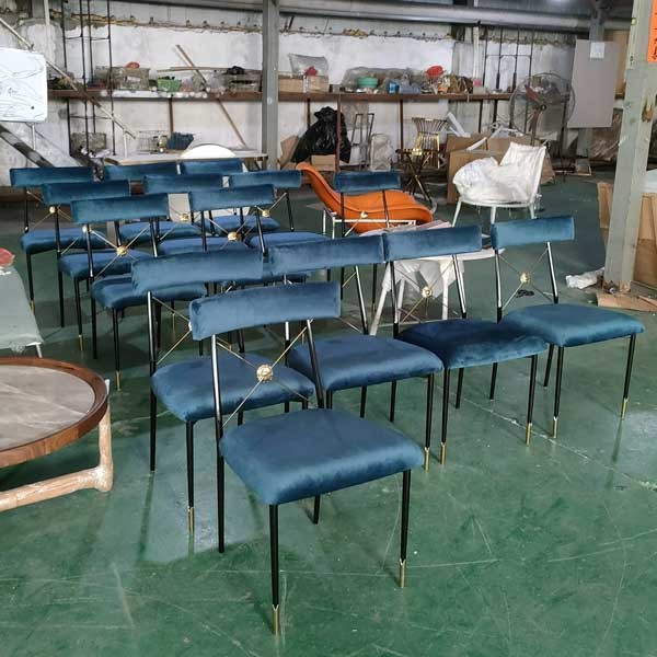 Velvet Banquet Metal Frame Dining Chairs Modern Design Elegant Leisure
