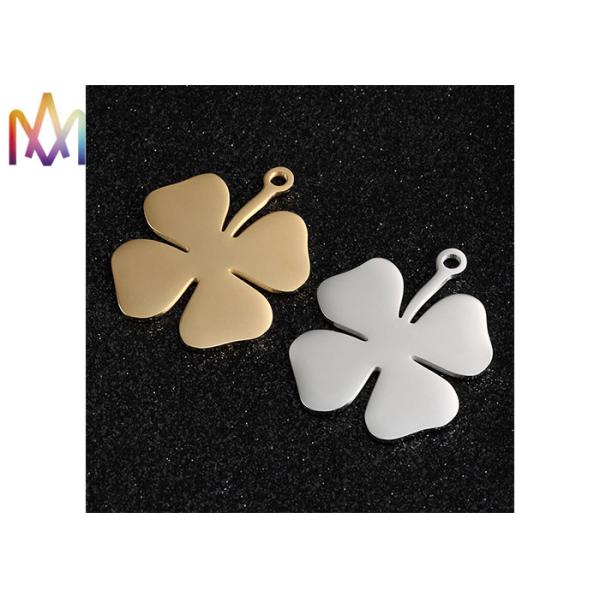 Rustproof SS304 Engraved Four Leaf Clover Pendant