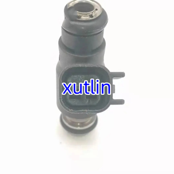 Auto Parts Fuel Injector nozzle 15710H88601 15710-H88601 For Hyosung GT250 GT250R GV250