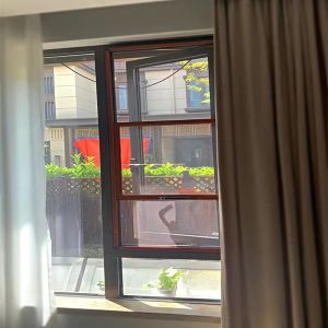 Retractable Mosquito Net Sliding Roller Screen Door Flame Retardance