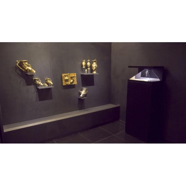 Innovative Hologram Pyramid , Hologram 3D Display for jewelry / perfume and cellphone