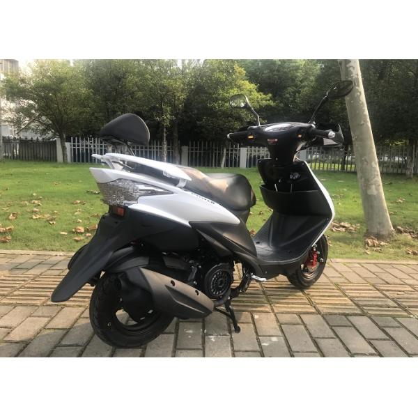 Fast Speed Gas Motor Scooter Belt Transmission 5 L Fuel Tank Capacity