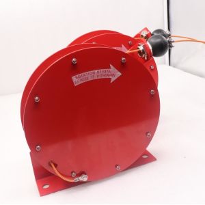 Retractable static grounding earthing enclosed cable reel for tank trucks 15m