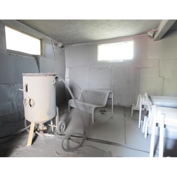 Surface Mounted 120L Garbage Bin , Metal Trash Can With Two Galvanized Plate Liners