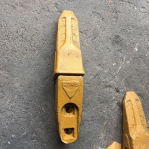 Cheap Excavator SDLG Spare Parts 44190003909 Steel Casting Bucket Teeth wholesale