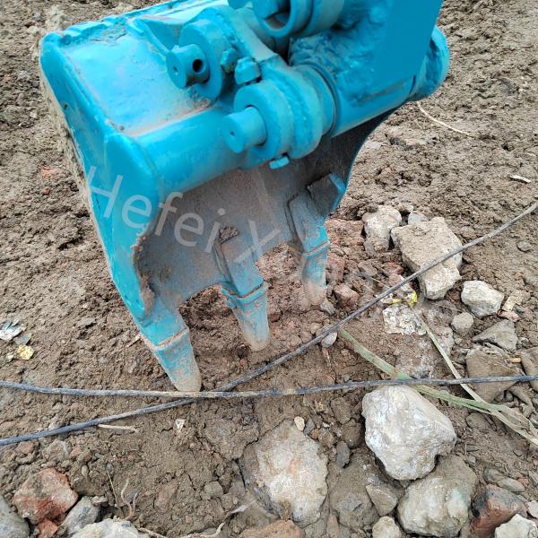 Construction Second Hand Mini Excavator With Walking Speed Of 2.2 / 4.3km/H