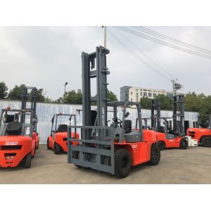China Isuzu Engine Mast Lifting Height 6000mm Diesel Forklift Truck on sale