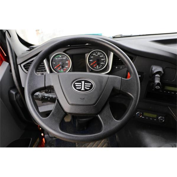 Diesel Used FAW J6P Barnacle Lorry Born for Demanding Hauling Operations