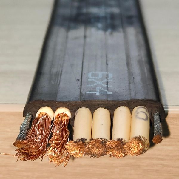 450V Oil Resistant Custom Size Flat Lift Cable Flexible Power Cable