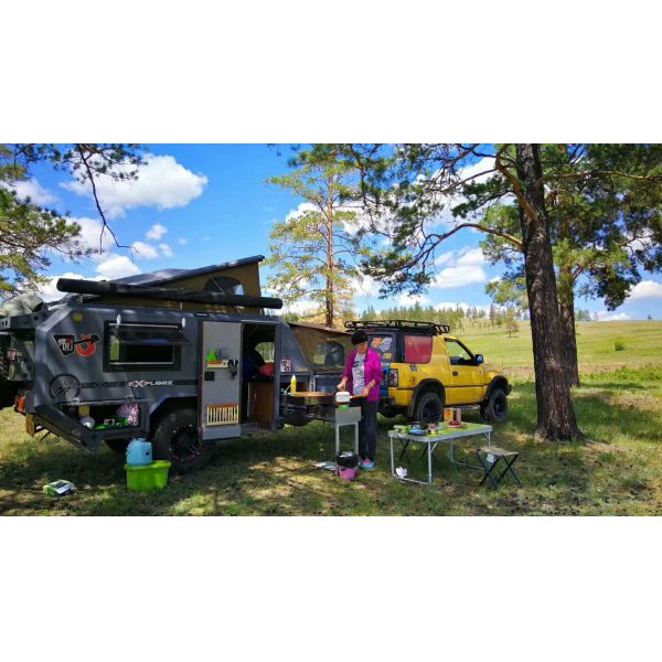 1500kg Lightweight Off Road Travel Trailer Tent Trailer Aluminum CE