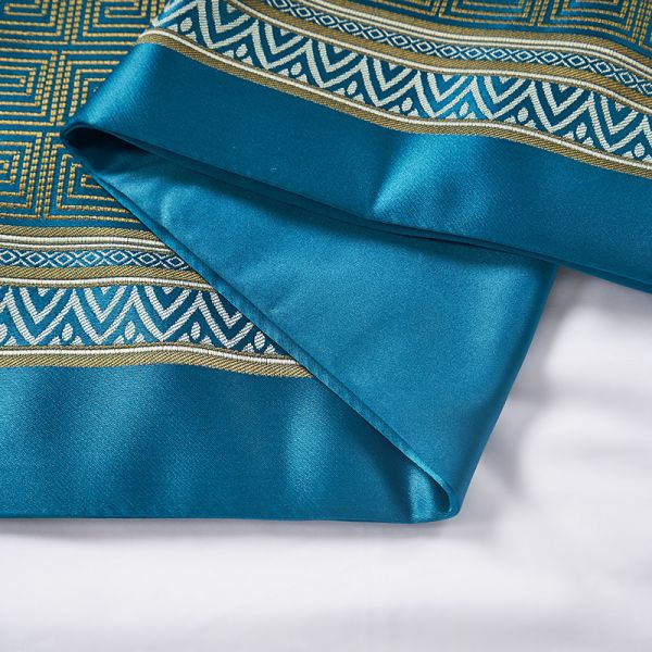 Adult Bed Runner Polyester Sheet Sets , Hotel Bed Scarves And Runners Twin Bed Decoration