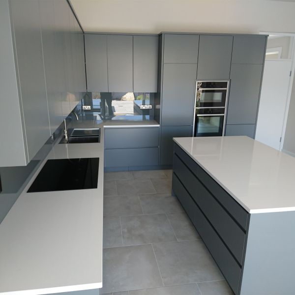Modern Handless Lacquer Kitchen Cabinet Medium Ultra Matt Grey