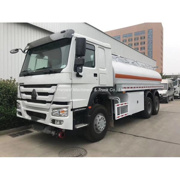 15000L Sinotruk Howo 6x4 336hp Fuel Tanker Truck For Oil Transportation