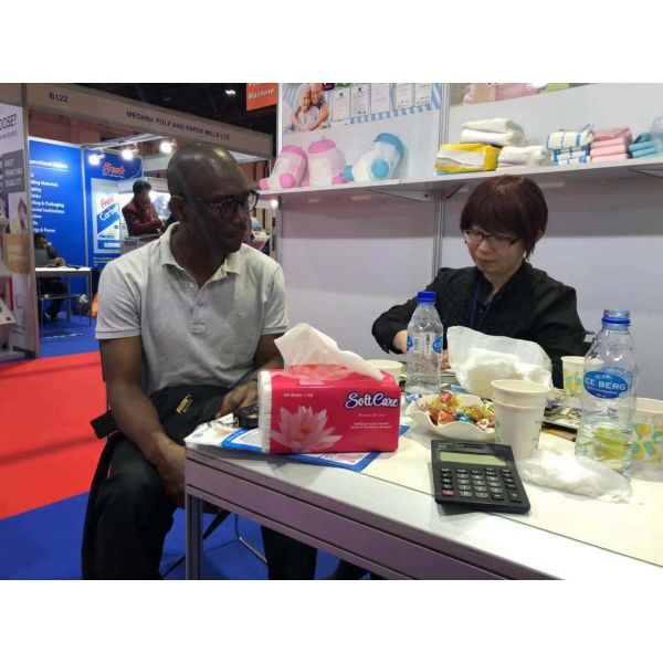 Unisex SnuGrace Wholesome Adult Disposable Diaper Pad with Thickened and Dry Surface