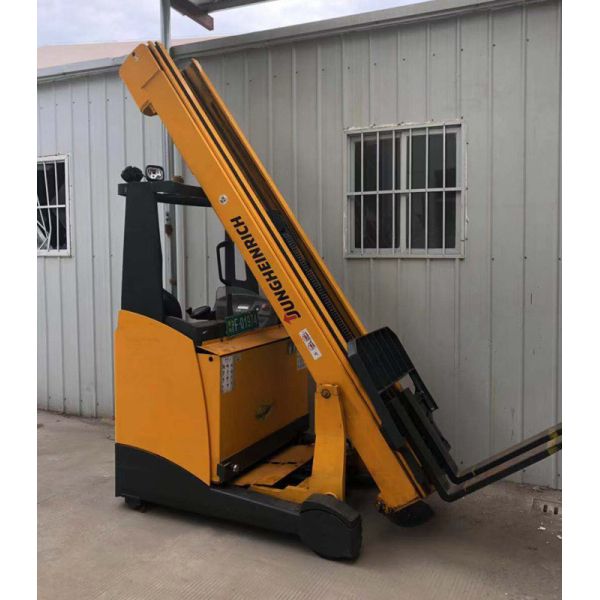 Used Warehouse Forklift Trucks Full AC Type Small Turning Radius Large Capacity