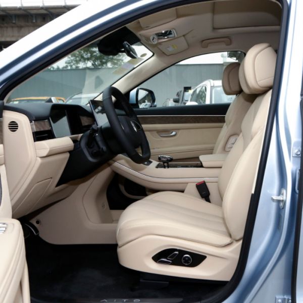 Huawei Seres Aito M7 2022 1.5T Extended Range 4WD Deluxe Edition Car Full Size