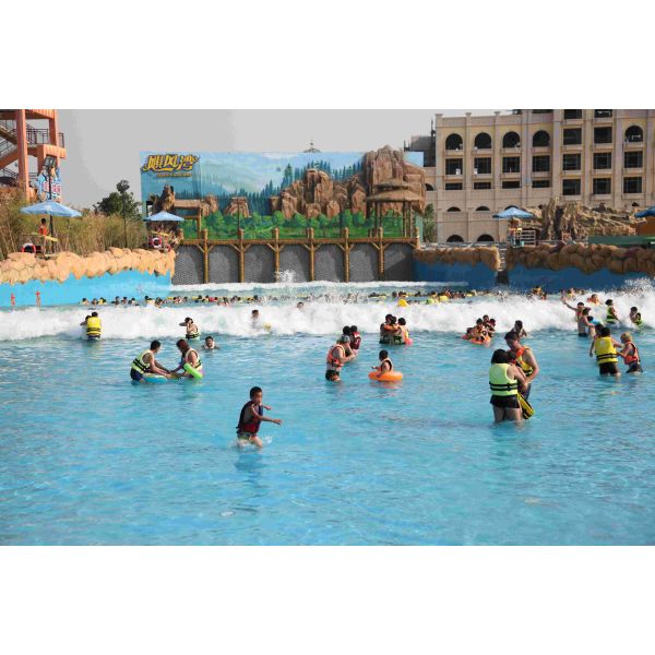 Biggest Outdoor Water Park Wave Pool Construction Strong Power With Stainless Steel Filter