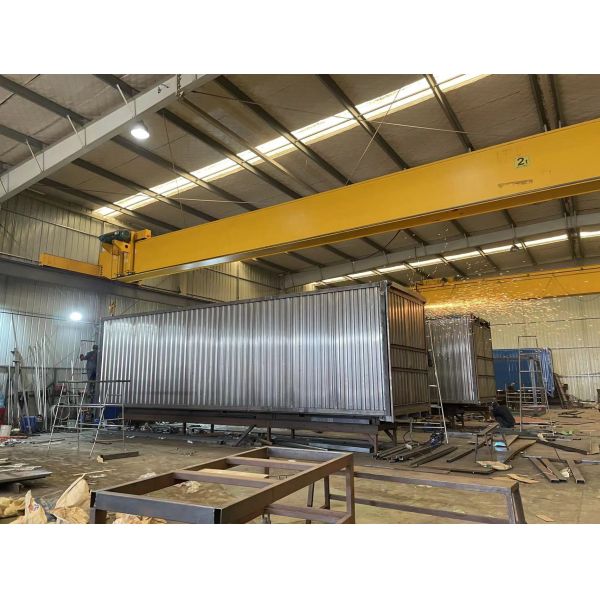 Quick Assembly Portable Flat Pack Container House for Modern Office Beach House and Construction Engineering Camps