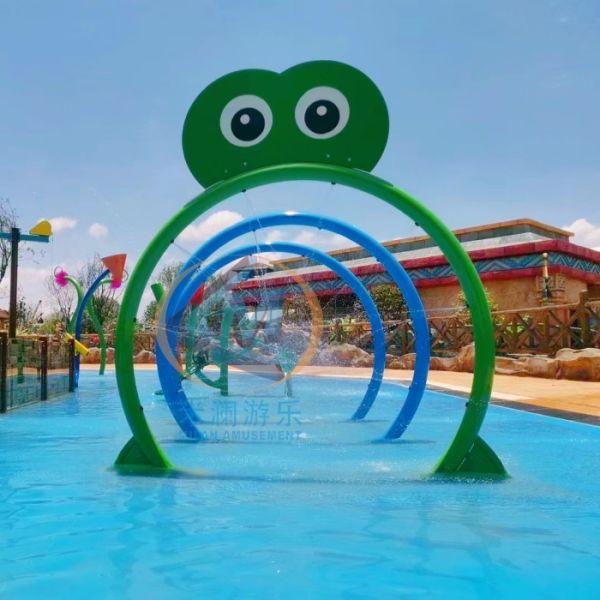 Mushroom Shape Water Splash Pad Water Play Park Equipment Swing For Residential Use