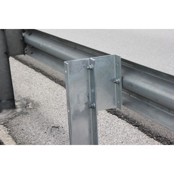 Crowd Control Barrier Fence 4x4 Galvanized Square Metal Fence Post for Roadway Safety