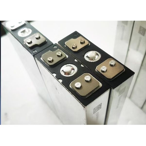 Lishen 18650 Prismatic Lithium Cells For Power Tools 500 Cycles Performance