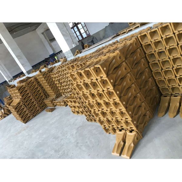 Alloy Steel Excavators Spare Parts , Excavator Bucket Teeth SK200 SK210 SK230