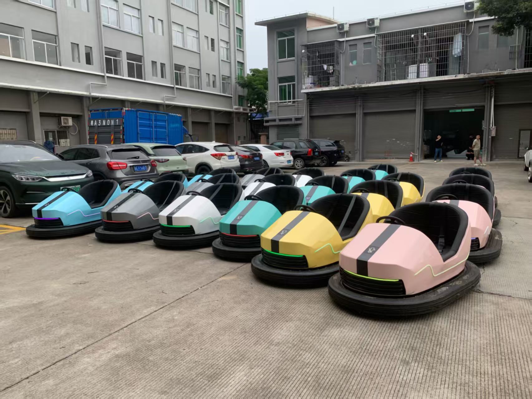 Colorful Childrens Electric Bumper Cars 6km/H Electric Dodgem Car