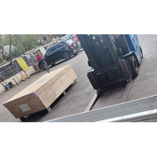 Hot Selling Cheap Prefabricated Soundproof Outdoor Residential Prefab House Wood Small Movable Glass Isolated Mobile Office Pod