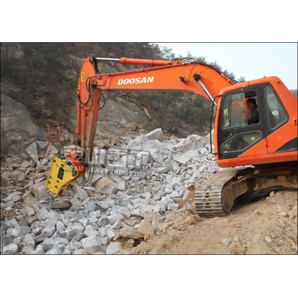 Powerful Hydraulic Rock Breaker , Hydraulic Hammer For Komatsu Excavator