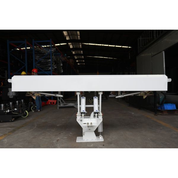 Large Sprinkler Truck Front Spray Bar - Easy to Add Front Spray Mechanism