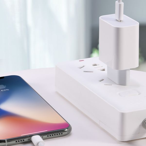 Fast Quick Charger USB Plug Type C PD Travel Wall Charger,Power Adapter with Quick Charge 3.0 Mains Wall Charger