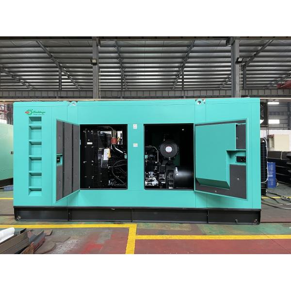 OEM 800kw Cummins Diesel Generator Set 24h Continuous Water Cooling