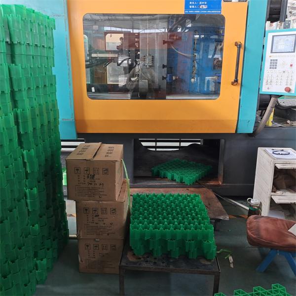 HDPE Plastic Planting Grass Paver Grid for Parking Lot and Driveway at 500mm Length