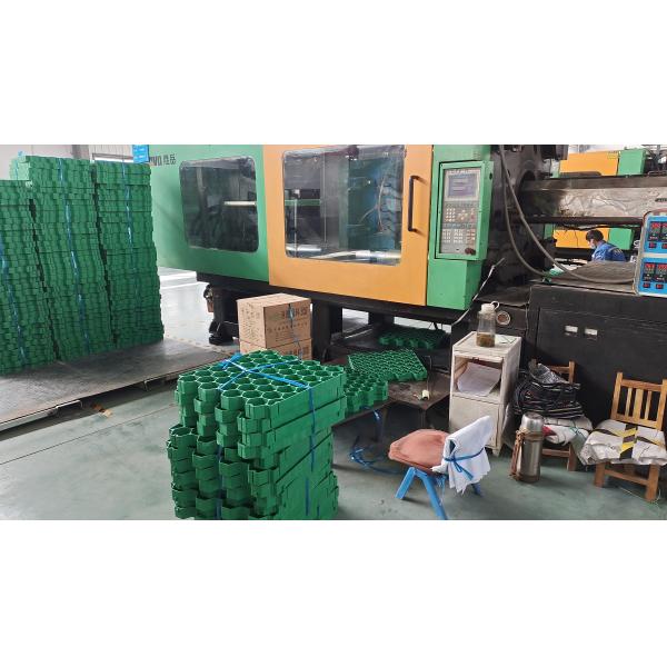 HDPE Plastic Planting Grass Paver Grid for Parking Lot and Driveway at 500mm Length