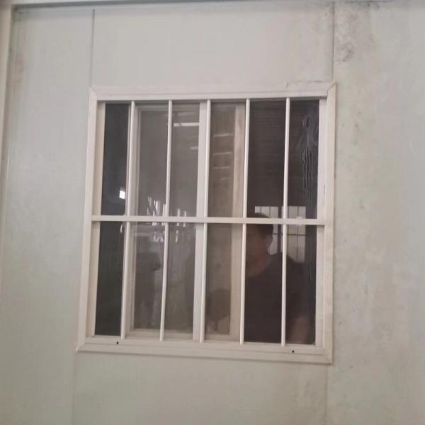 40ft Luxury Container House A Prefabricated Shop Solution with Eco Friendly Features