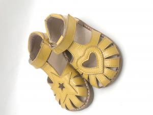 China Yellow Soft Kids Slippers Sandals Mirrored Cowhide Leather Closed Toe Sandals on sale