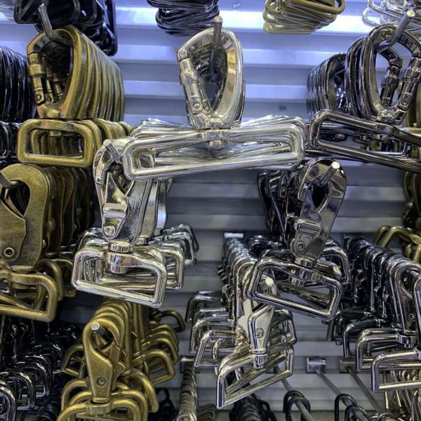 Nickle Free Metal Dog Hooks Width 30mm For handbag Luggages Garments