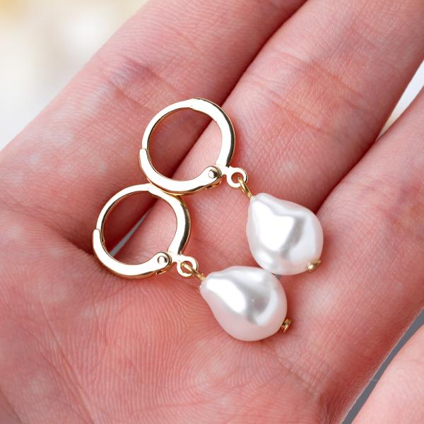 Korea Stainless Steel Gold Hoop Earrings 10mm Pearl Drop Earrings For Women