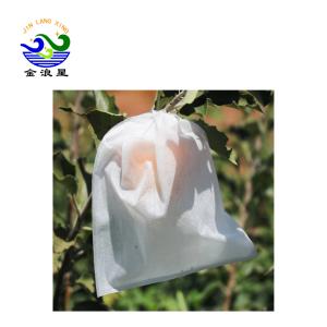 Cheap Polypropylene Spunbond Fabric Fruit Protection Bags 180gsm wholesale
