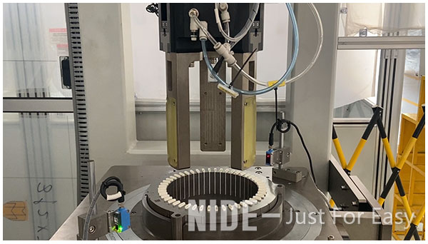 hairpin stator paper inserting machine.jpg Stator O - Slot Insulation Paper Inserting Machine For Hairpin Motor Manufacturing