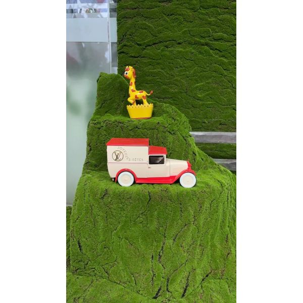 Moss-Covered Rockery Decor for Stores, Festival Atmosphere, Spring Ornaments, Fiberglass-Covered Moss Design