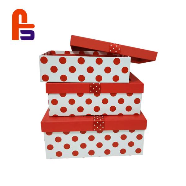 Beautiful Cardboard Gift Box Red Color Customized Perfect For Chrismas Cardboard Gift Boxes
