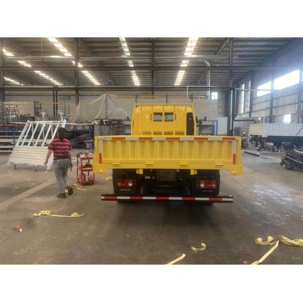 CNHTC HOWO lorry Truck 4X2 6x4 Diesel light Cargo Truck Dry Steel Box Cargo Truck