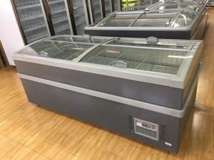 China 220 V 50hz Top Glass Sliding Door Deep Chest Freezer For Dairy Products on sale