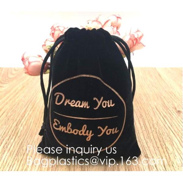 Fine Jewelry, Collectible Coins, Cute Charms And Trinkets. Place Fragrant Potpourri, Colorful Stones, Jewelry While Trav