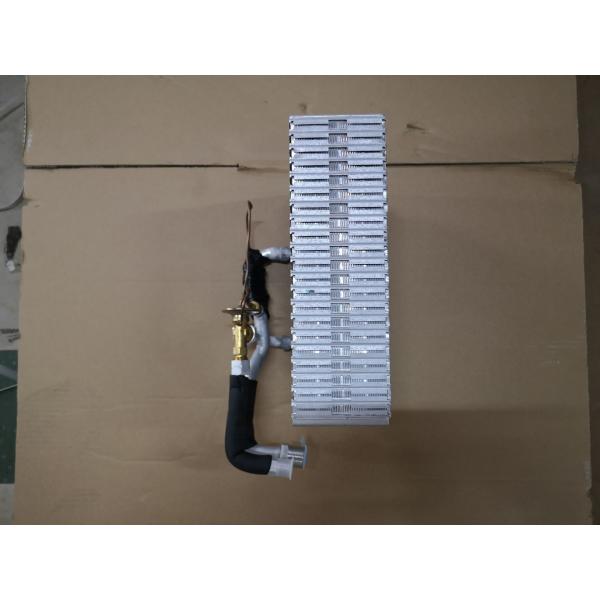 1835691580 FSR FRR Truck Evaporator Of Air Conditioner 1835411420 With Expansion Valve