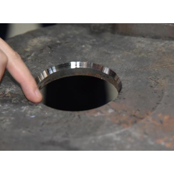 Multifunctional Electric Pipe Beveling Machine Soft Start With 4 Blades