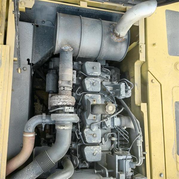 Original Japan Used Komatsu PC220-7 PC220 Excavator with Original Hydraulic Cylinder