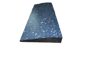 Professional-Grade Rubber Curb Ramp 500×100mm with 40mm Thickness and 60-70 ShoreA Hardness for Maximum Stability