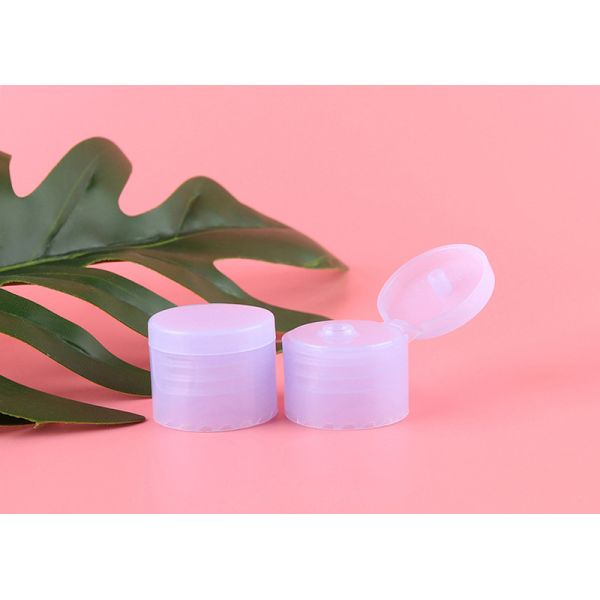 PP Material Plastic Bottle Screw Caps 24mm 28mm Smooth Surface For Cosmetics Packing